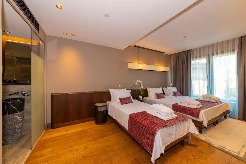 Opale Hotel Istanboel Buitenkant foto
